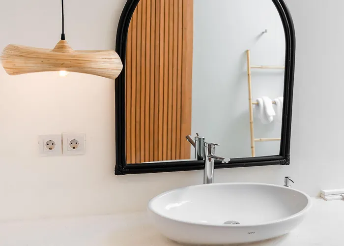 Shanti Boutique Retreat Hotel